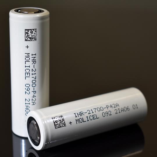 molicel 21700 rechargeable vape battery MOLICEL 21700 P42A 4200MAH 45A BATTERY (Single) – Hobby Delights