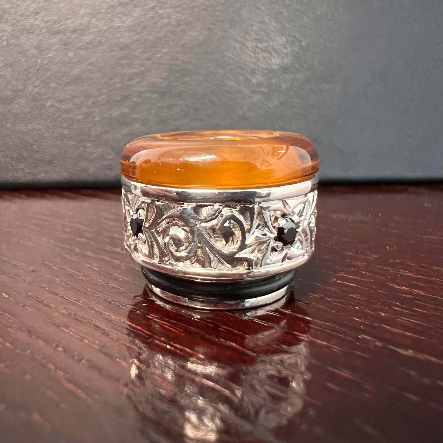 HATI/PILAK HARI Stones Silver Drip Tip by 2JNT Philippines