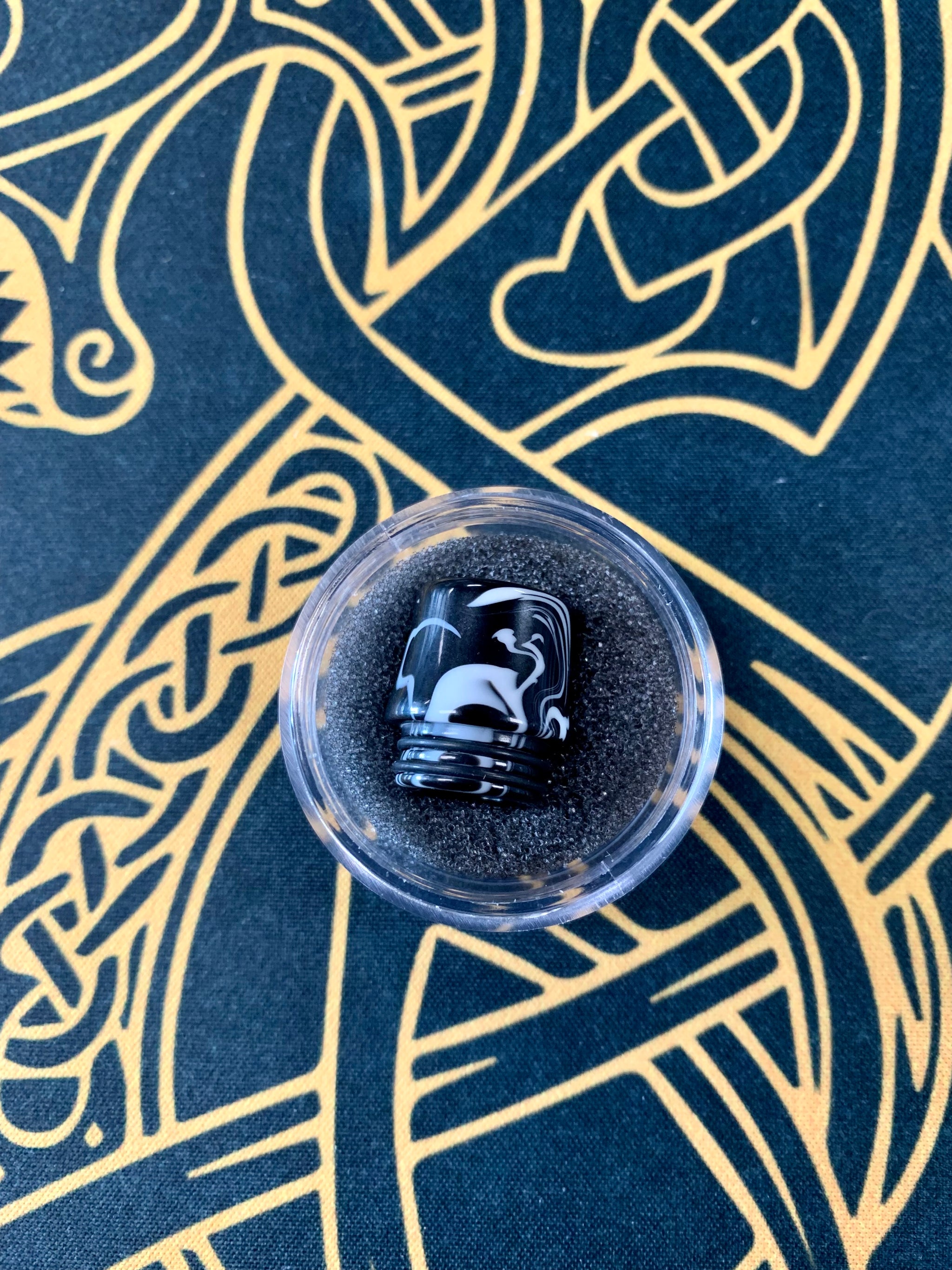 810 Resin Drip Tip - Smoky Resin